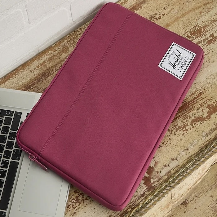 Sleeve Anchor para MacBook Pro 15/16 - Violet Quartz