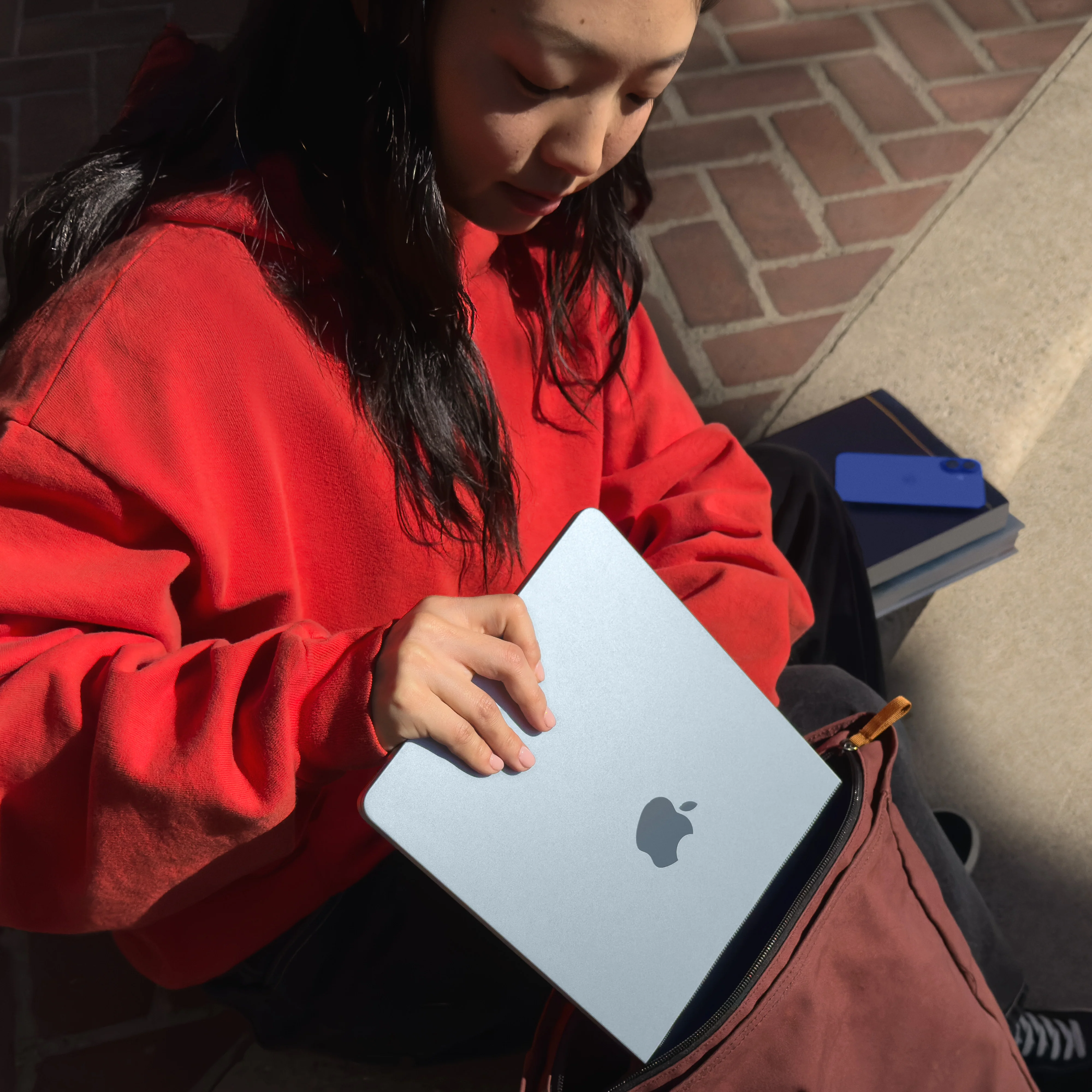 MacBook Air de 13 polegadas: Processador M4 da Apple com CPU 10‑core e GPU 10‑core, 512 GB SSD - Meia-noite - Image 8
